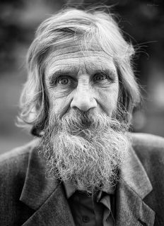 В лицах ...