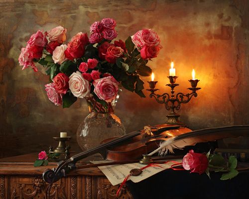 Натюрморт со скрипкой, свечами и розами 