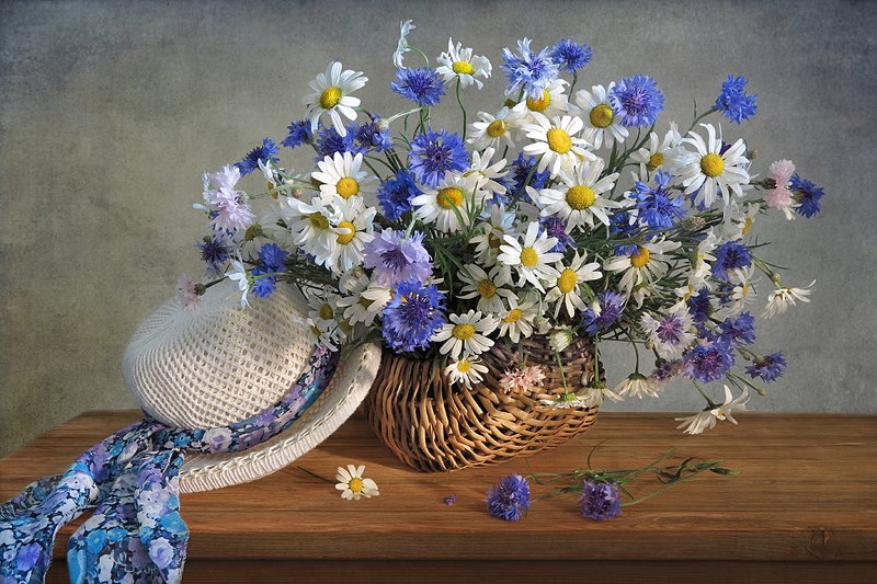натюрморт,корзина,цветы,шарф,шляпа Летнее настроение!photo preview