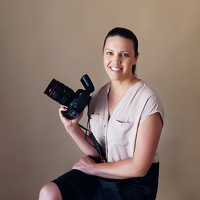 Portrait of a photographer (avatar) Nerida Brain