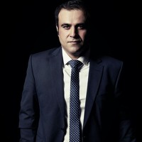 Portrait of a photographer (avatar) alireza vahid (english)