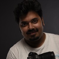 Portrait of a photographer (avatar) Subhra Roy Chowdhury