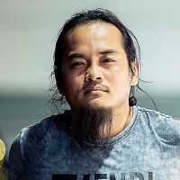 Portrait of a photographer (avatar) trinh phuc hong