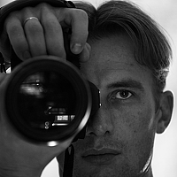 Portrait of a photographer (avatar) Дмитрий Есенков (Dmitriy Yesenkov)