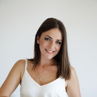 Portrait of a photographer (avatar) Elena Aleksane