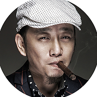 Portrait of a photographer (avatar) wangtao