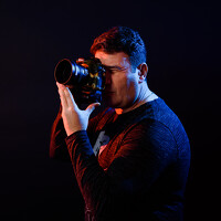 Portrait of a photographer (avatar) levi bagy