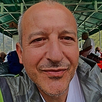 Portrait of a photographer (avatar) Stefanos Chronis
