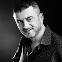 Portrait of a photographer (avatar) Roman Fenix
