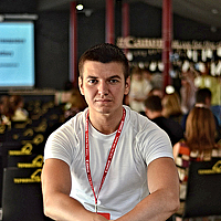 Portrait of a photographer (avatar) Dmytro Hofman