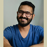 Portrait of a photographer (avatar) Bhavik Thaker
