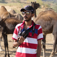 Portrait of a photographer (avatar) Meet Thakkar