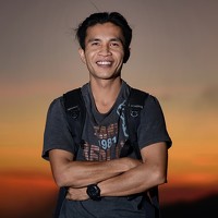 Portrait of a photographer (avatar)  TWIN CHAN (IKHSAN YOHANDA)