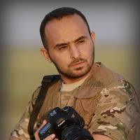 Portrait of a photographer (avatar) taisir mahdi